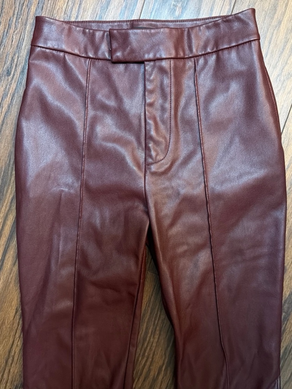 7 For All Mankind Burgundy Faux Leather Leggings - Picture 5 of 9